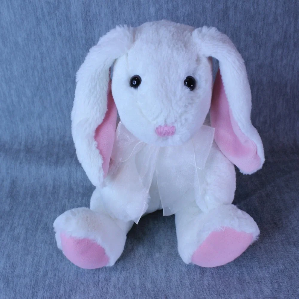 BUNNY RABBIT WHITE 10